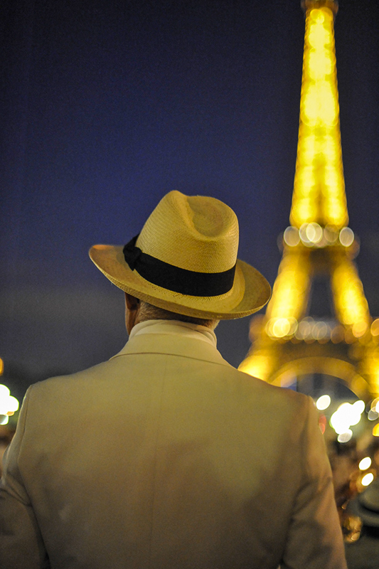Secret White Party in Paris under the Eiffel Tour  (40)